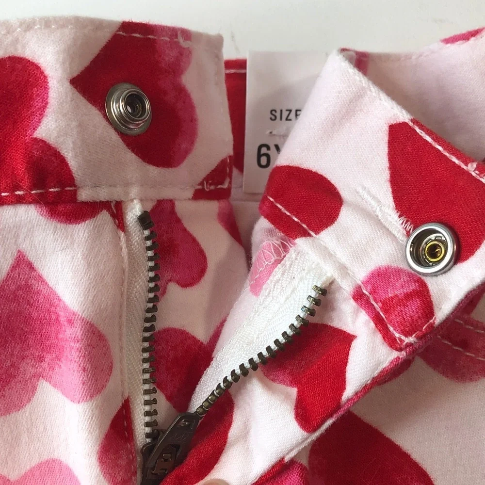 The Children’s Place Charming Red Pink Heart Print Girls Jeans 6X/7 NEW NWT